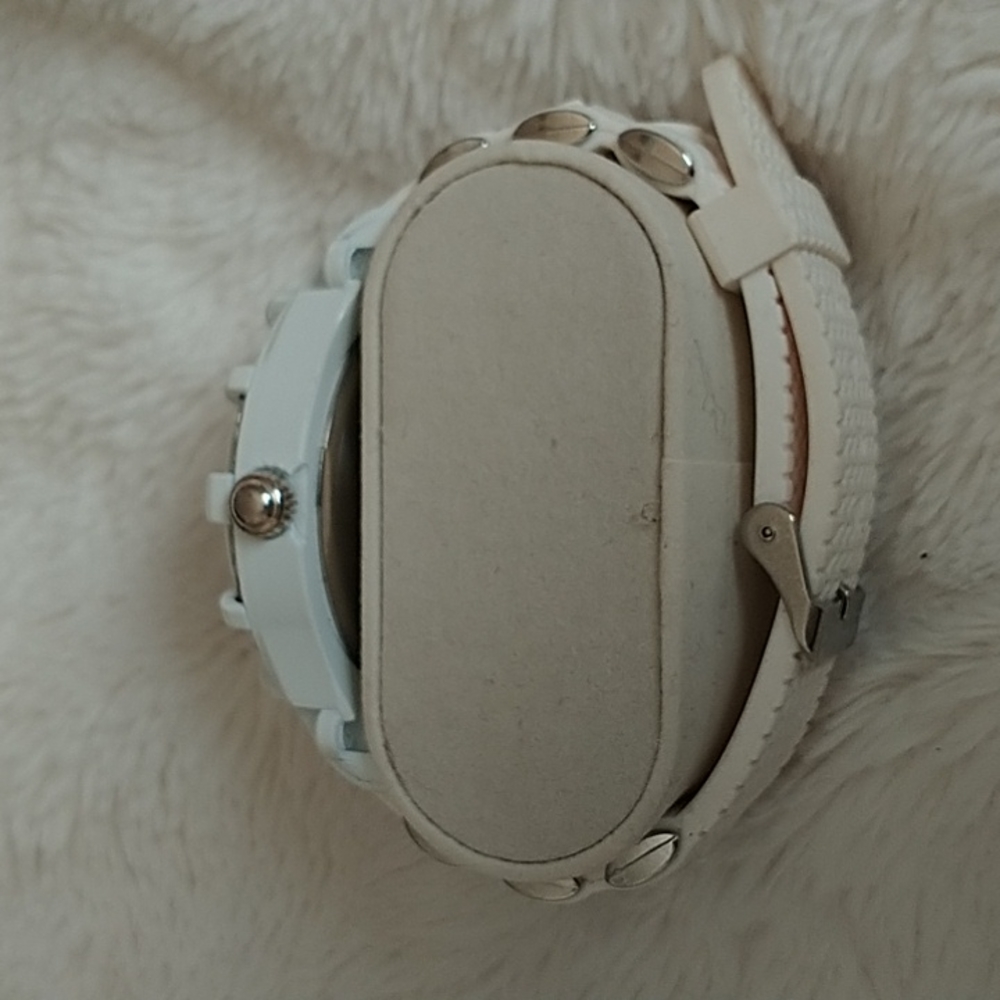 Men's Watch - Picture 2 of 6